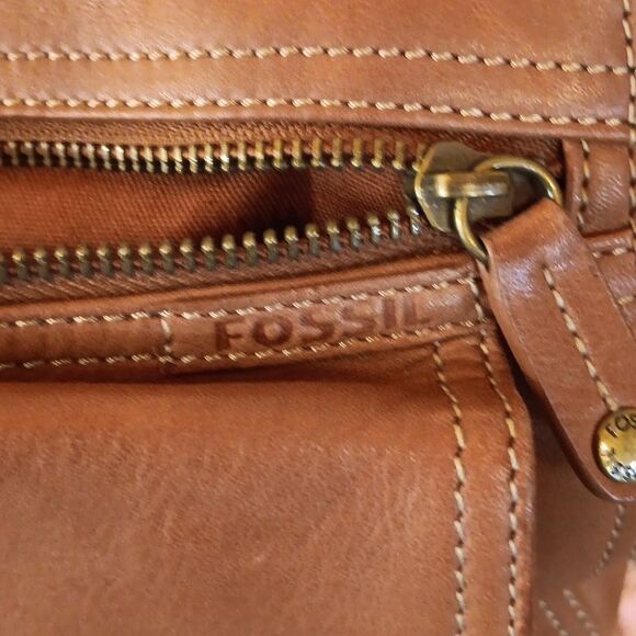 Fossil Leather Bag in Luggage Tan - Picture 12 of 16